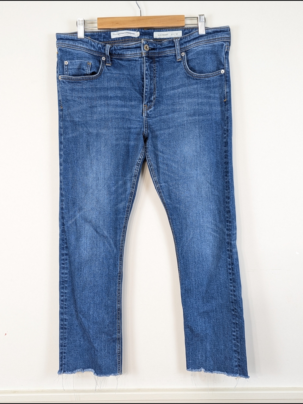 Pilcro Low Cut Medium Wash Jeans Skinny Leg